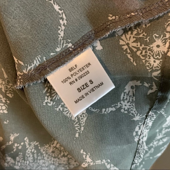 KIRRA ruffle, lace, and floral boho style tank top - Picture 9 of 9